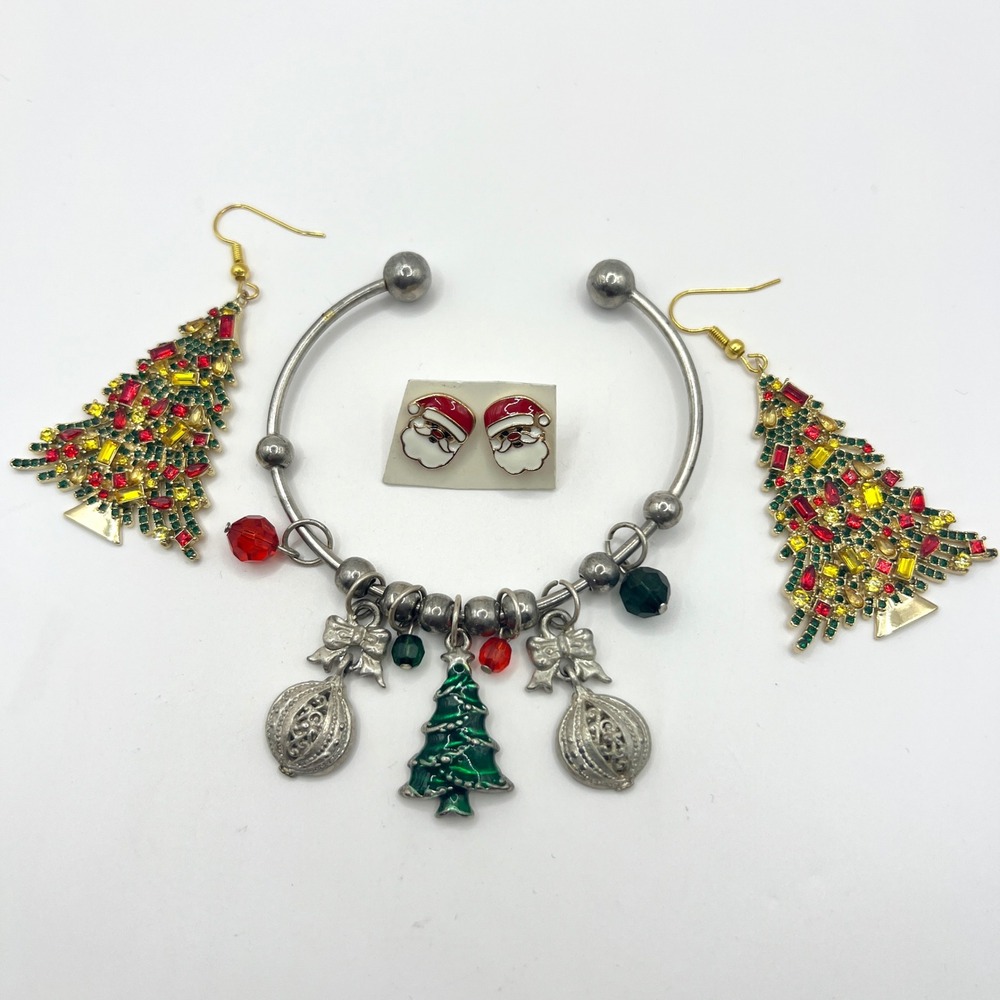 Christmas Jewelry Set Bangle Charm Bracelet‎ Rhinestone Tree & Santa Earrings